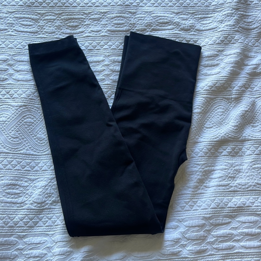 Size Large Spanx leggings